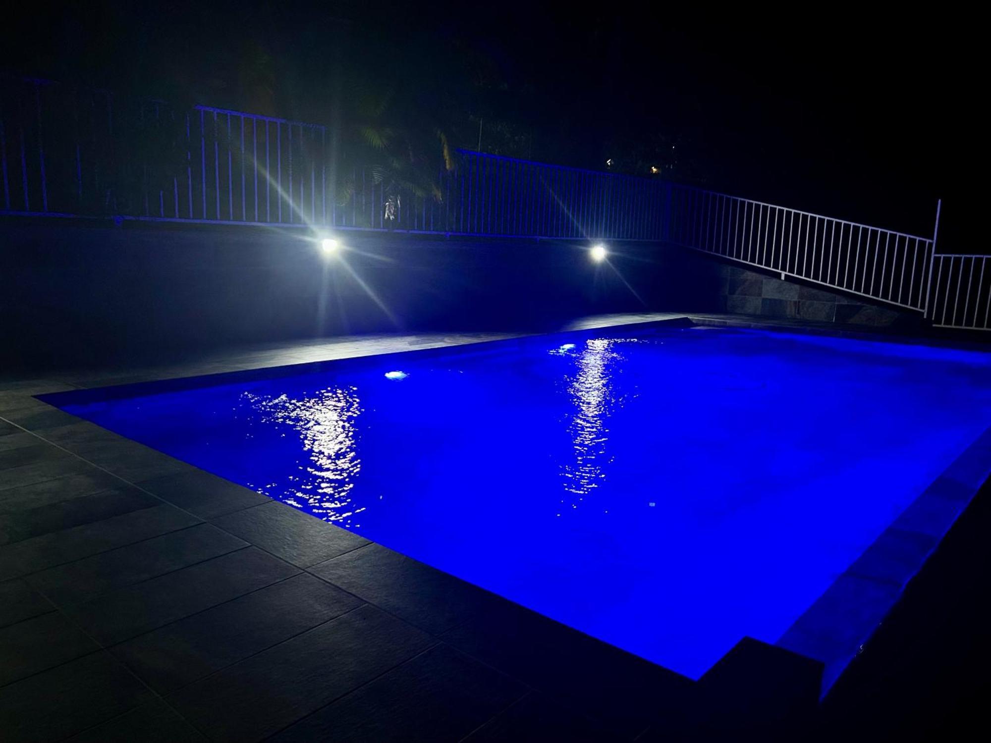 Appartement Bleu Soleil à Le Morne-Vert Extérieur photo
